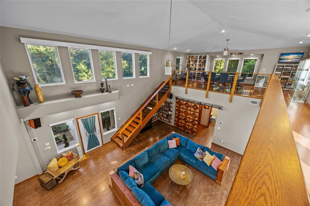 For Sale: $549,900 (3 beds, 2 baths, 2410 Square Feet)