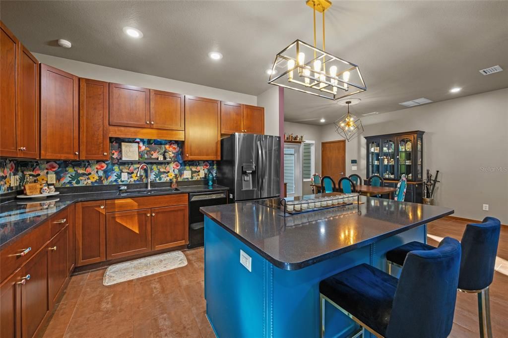 For Sale: $549,900 (3 beds, 2 baths, 2410 Square Feet)