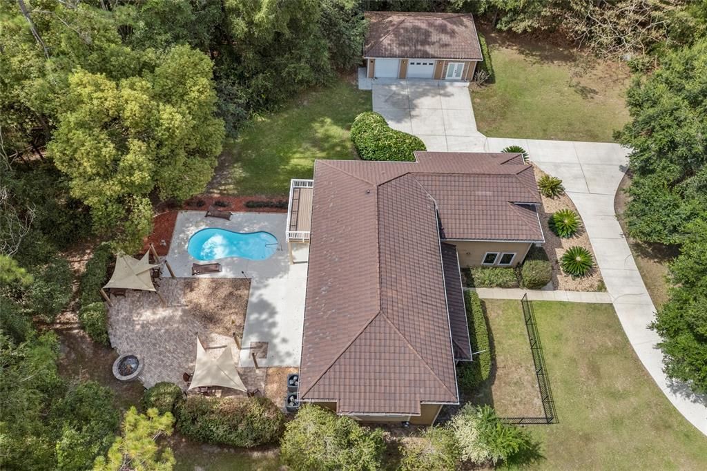 For Sale: $549,900 (3 beds, 2 baths, 2410 Square Feet)