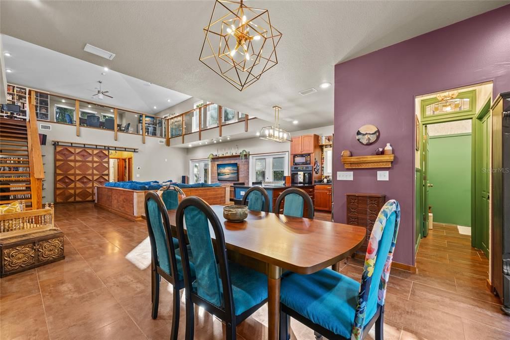 For Sale: $549,900 (3 beds, 2 baths, 2410 Square Feet)