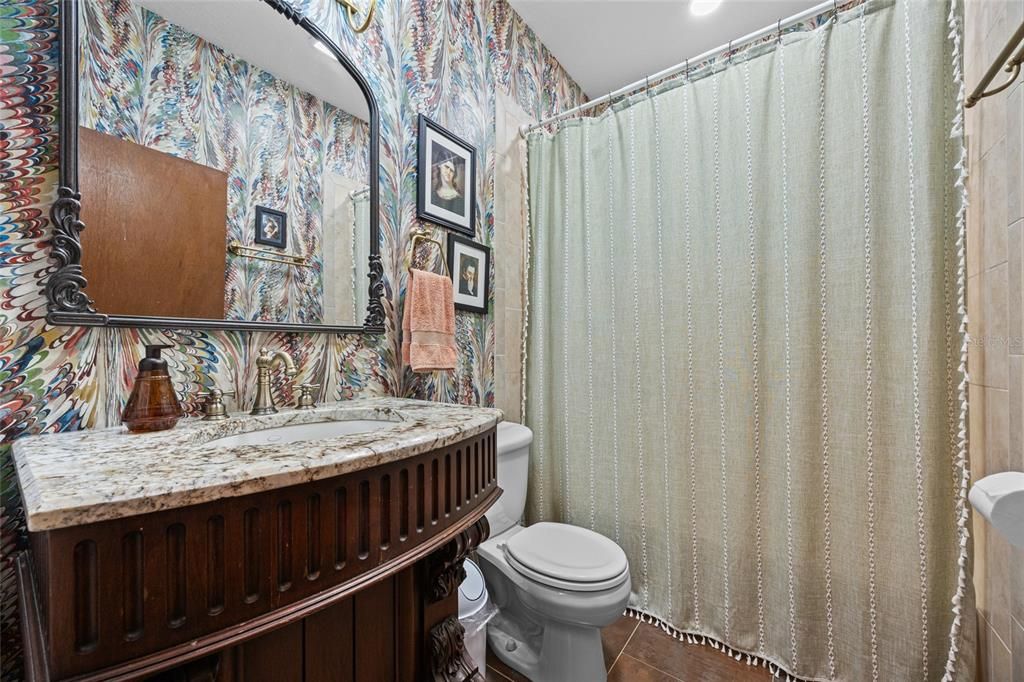 For Sale: $549,900 (3 beds, 2 baths, 2410 Square Feet)