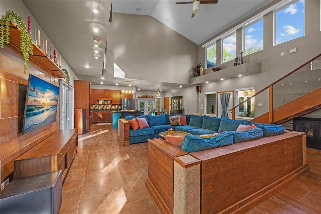 For Sale: $549,900 (3 beds, 2 baths, 2410 Square Feet)