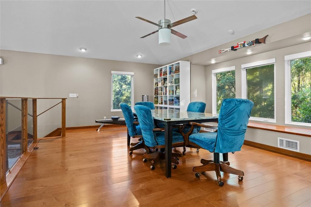 For Sale: $549,900 (3 beds, 2 baths, 2410 Square Feet)