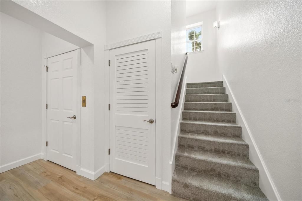 Под контрактом: $1,299,000 (4 спален, 2 ванн, 2846 Квадратных фут)