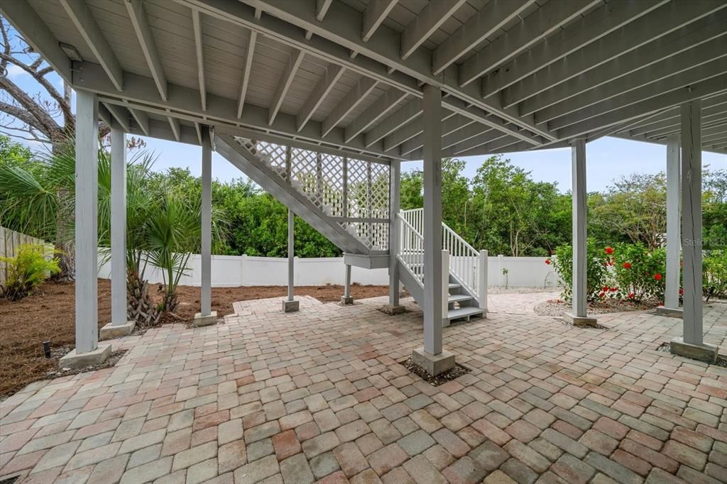 Под контрактом: $1,299,000 (4 спален, 2 ванн, 2846 Квадратных фут)