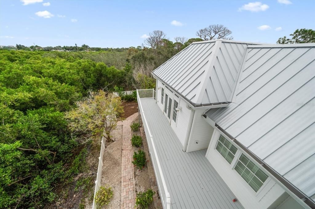 Под контрактом: $1,299,000 (4 спален, 2 ванн, 2846 Квадратных фут)