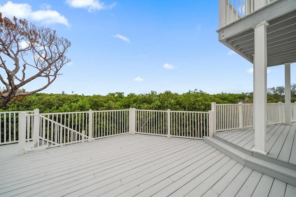 Под контрактом: $1,299,000 (4 спален, 2 ванн, 2846 Квадратных фут)