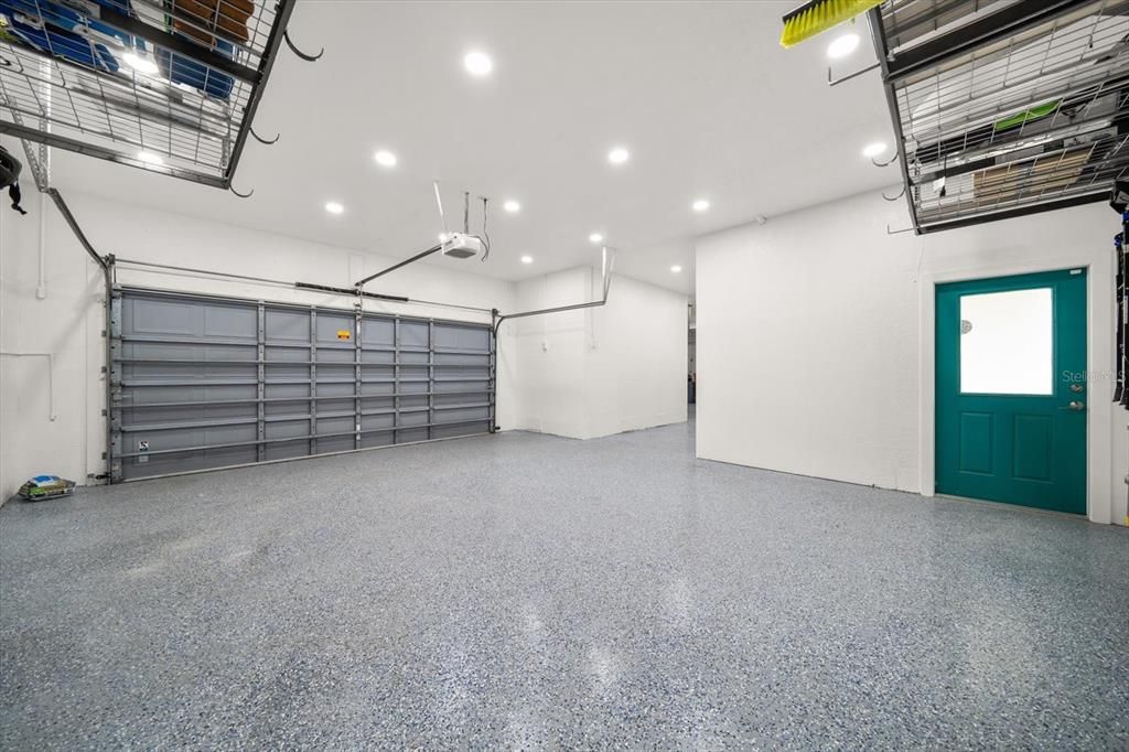 Под контрактом: $1,299,000 (4 спален, 2 ванн, 2846 Квадратных фут)