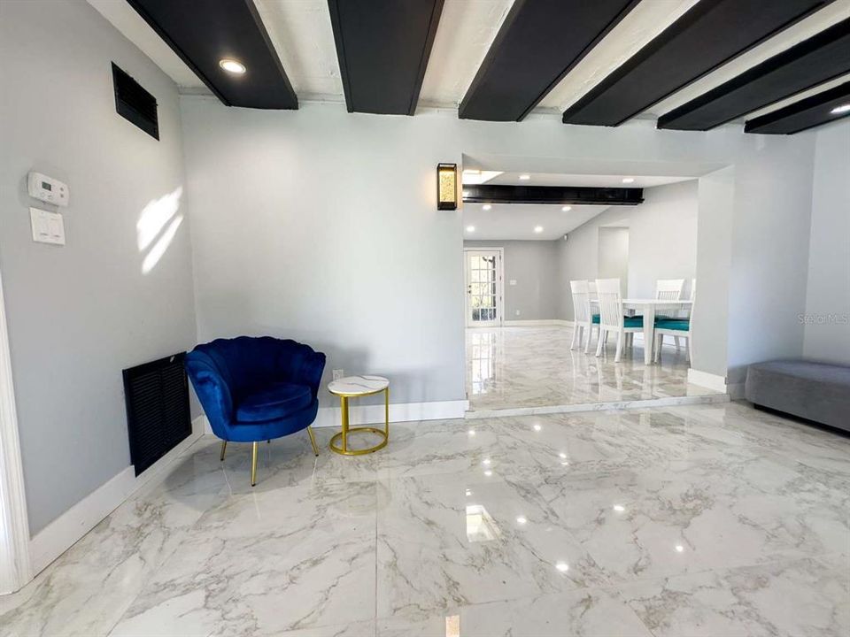 En Renta: $2,990 (4 camas, 2 baños, 1474 Pies cuadrados)