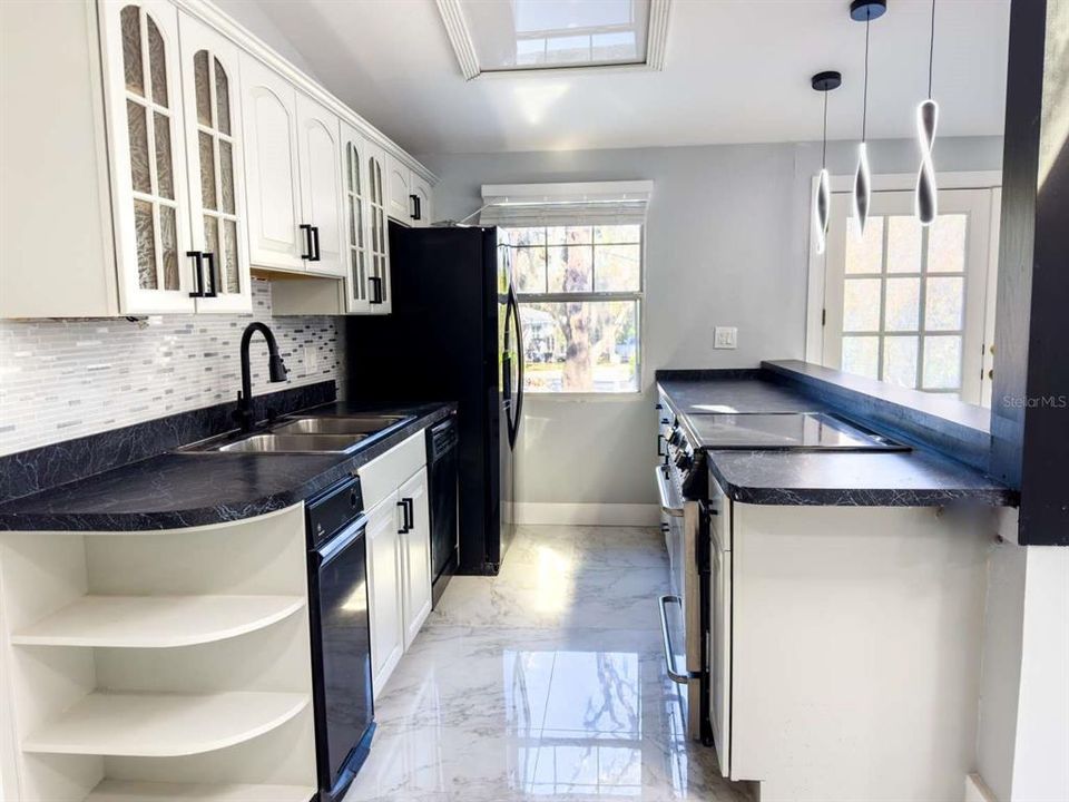 En Renta: $2,990 (4 camas, 2 baños, 1474 Pies cuadrados)