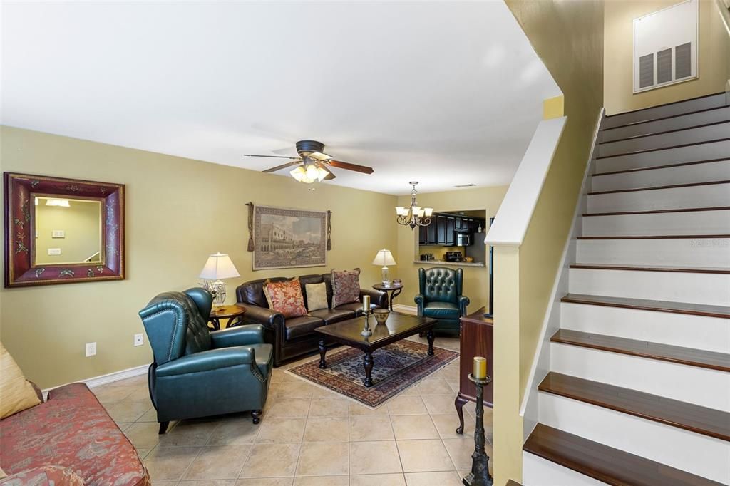 For Sale: $249,000 (2 beds, 2 baths, 1185 Square Feet)