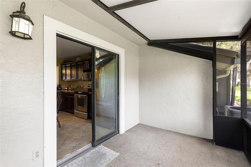 For Sale: $249,000 (2 beds, 2 baths, 1185 Square Feet)