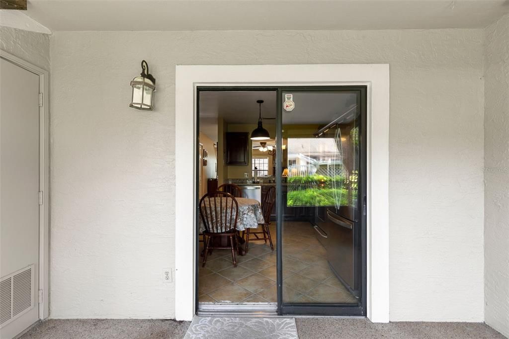 For Sale: $249,000 (2 beds, 2 baths, 1185 Square Feet)