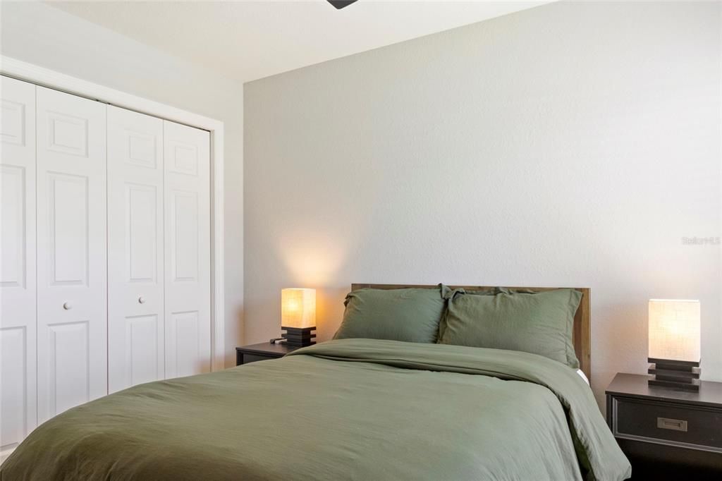 出租: $2,300 (4 贝兹, 2 浴室, 1715 平方英尺)