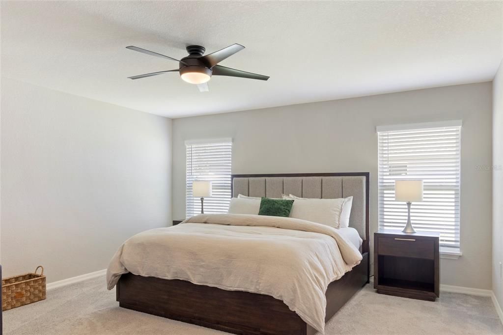 出租: $2,300 (4 贝兹, 2 浴室, 1715 平方英尺)