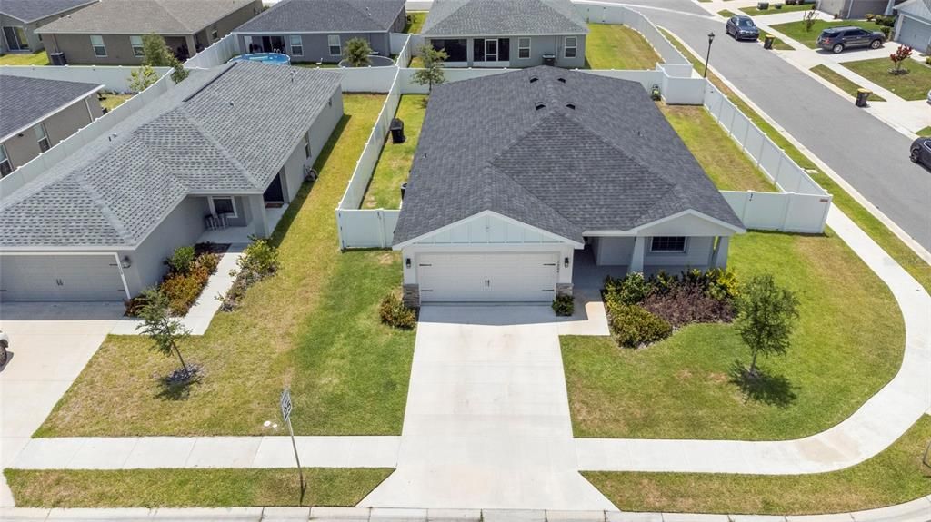 出租: $2,300 (4 贝兹, 2 浴室, 1715 平方英尺)