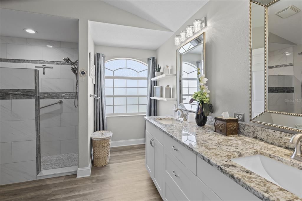 For Rent: $2,750 (3 beds, 2 baths, 1892 Square Feet)