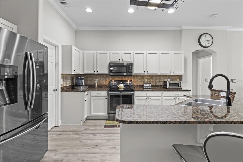 For Rent: $2,750 (3 beds, 2 baths, 1892 Square Feet)