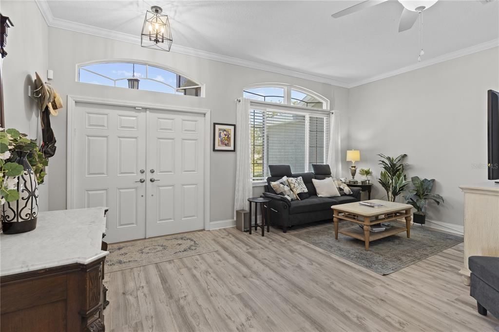 For Rent: $2,750 (3 beds, 2 baths, 1892 Square Feet)