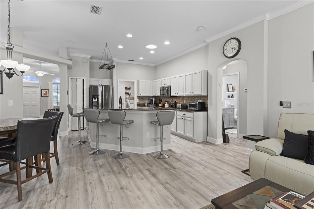 For Rent: $2,750 (3 beds, 2 baths, 1892 Square Feet)