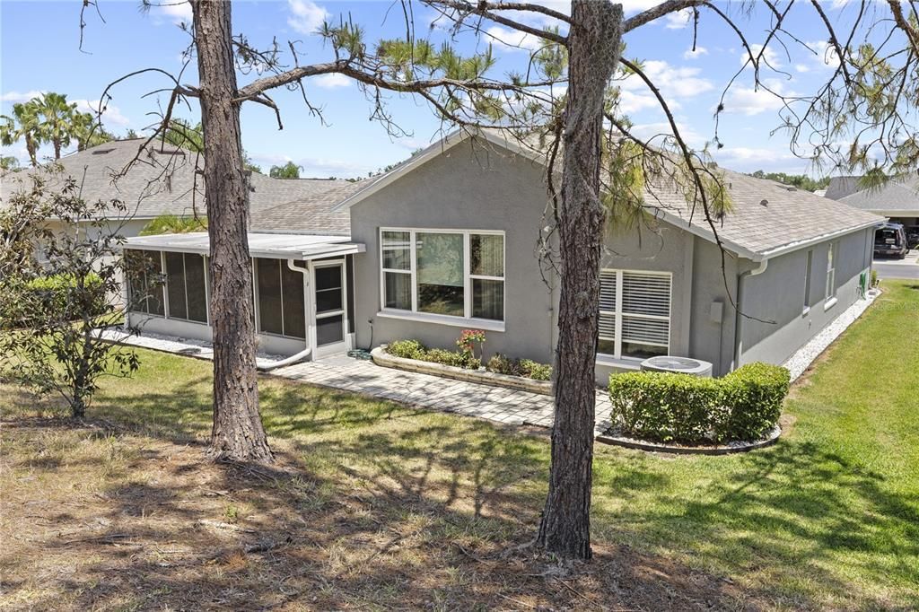 For Rent: $2,750 (3 beds, 2 baths, 1892 Square Feet)