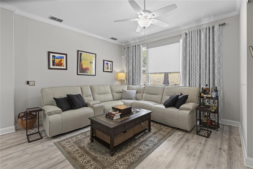 For Rent: $2,750 (3 beds, 2 baths, 1892 Square Feet)