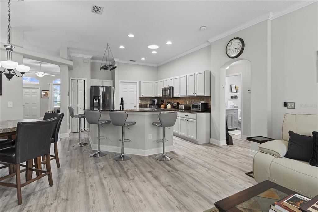 For Rent: $2,750 (3 beds, 2 baths, 1892 Square Feet)