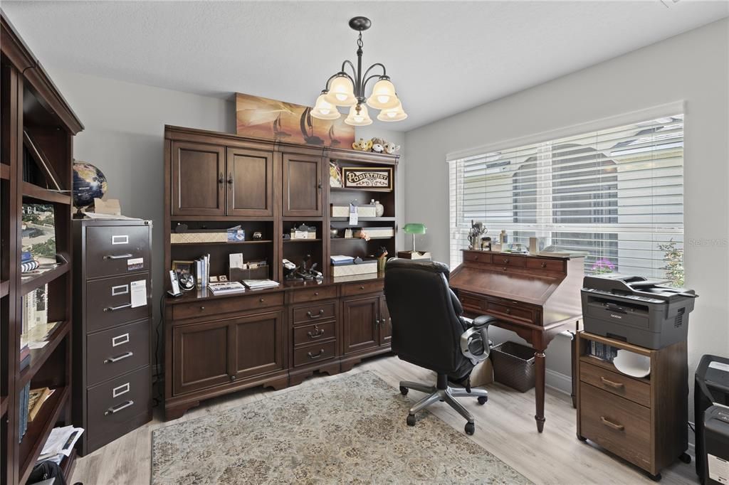 For Rent: $2,750 (3 beds, 2 baths, 1892 Square Feet)