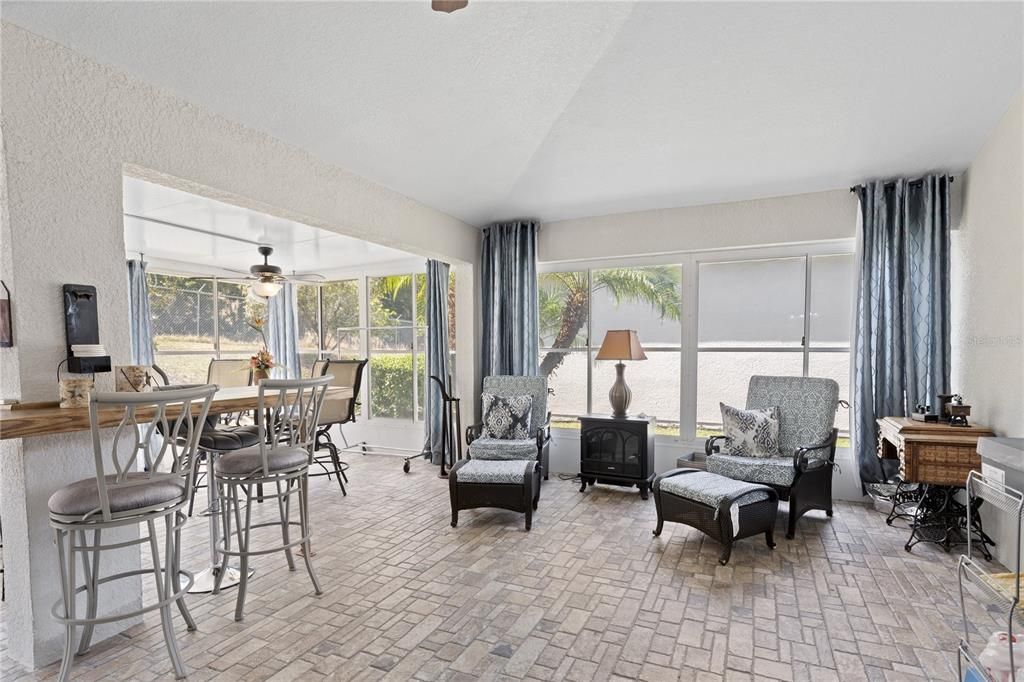 For Rent: $2,750 (3 beds, 2 baths, 1892 Square Feet)