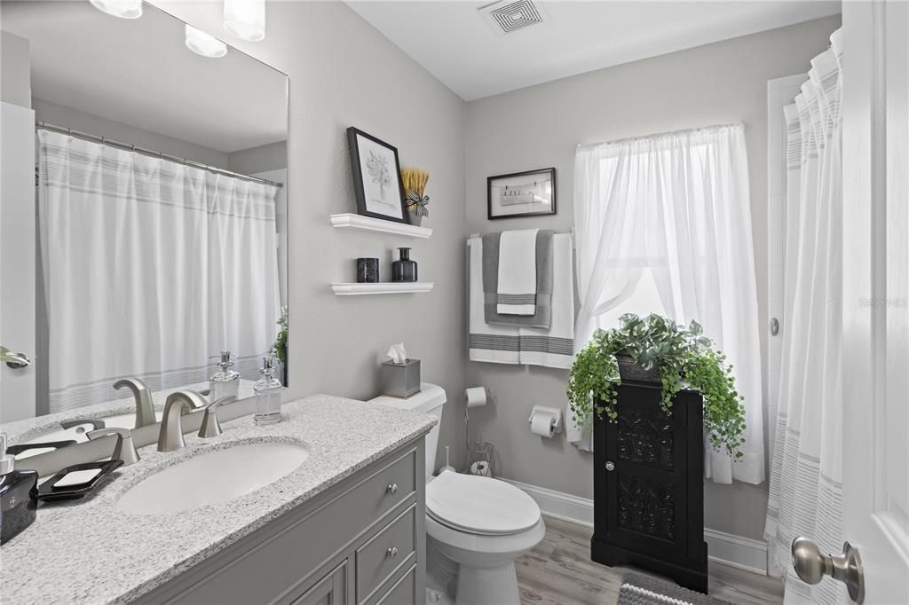 For Rent: $2,750 (3 beds, 2 baths, 1892 Square Feet)