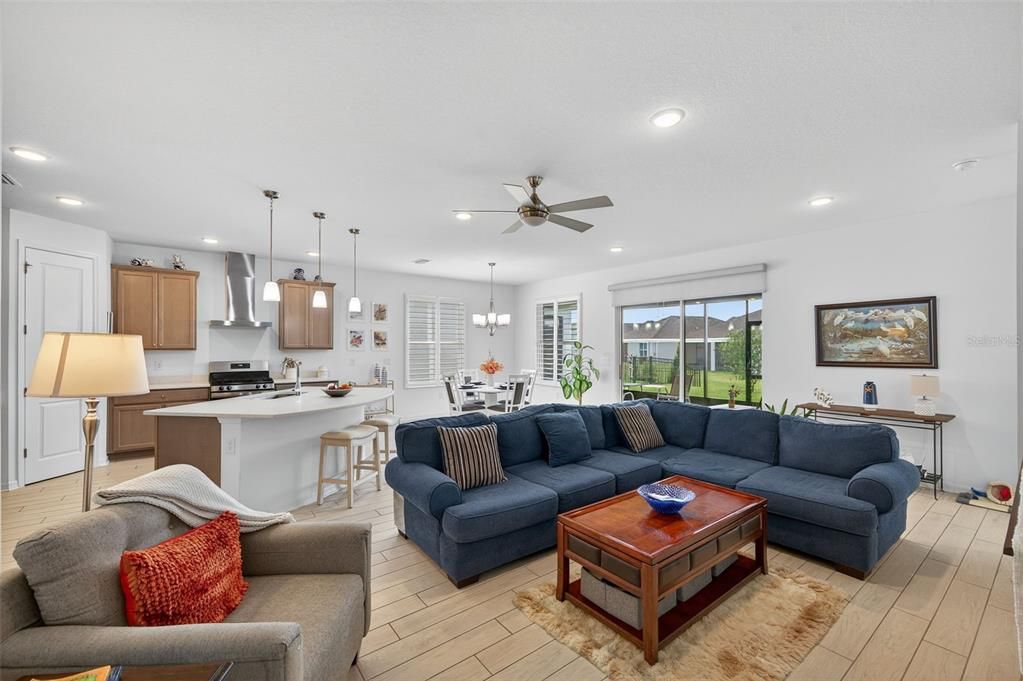 En Venta: $347,790 (2 camas, 2 baños, 1698 Pies cuadrados)