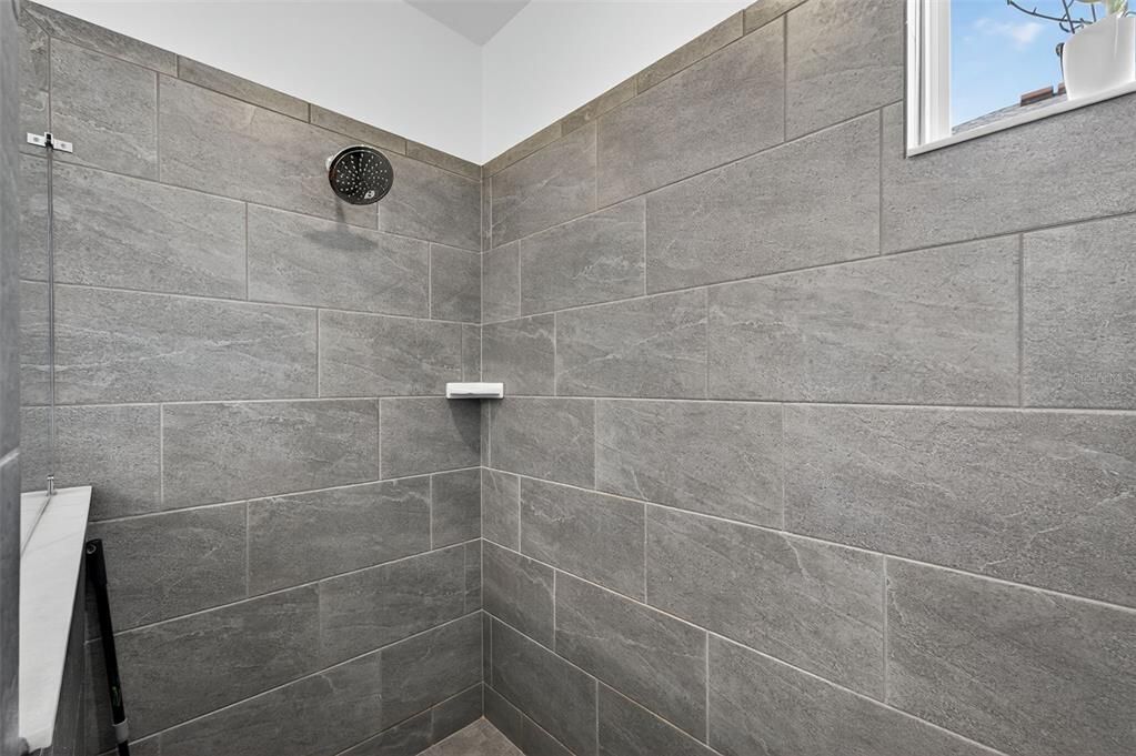 En Venta: $347,790 (2 camas, 2 baños, 1698 Pies cuadrados)