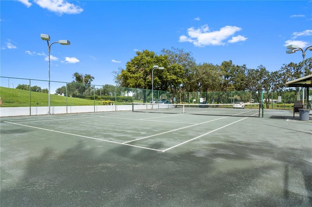 Active With Contract: $350,000 (3 beds, 2 baths, 2254 Square Feet)