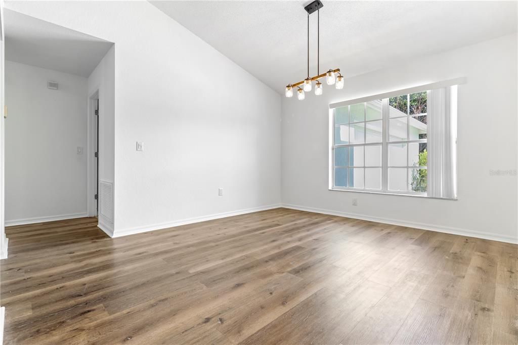 Active With Contract: $350,000 (3 beds, 2 baths, 2254 Square Feet)