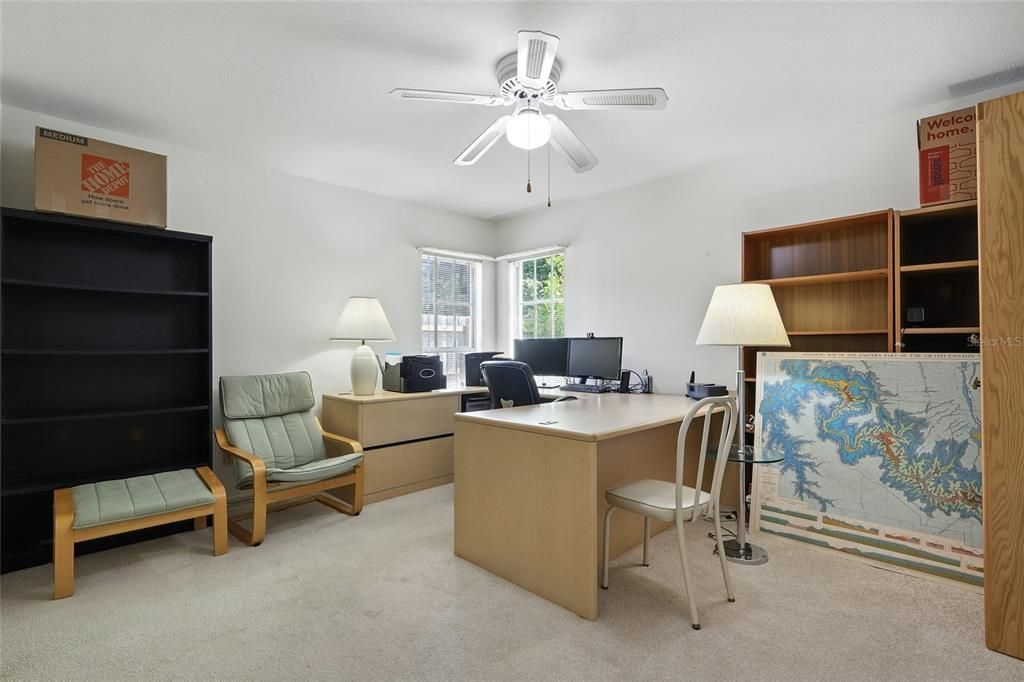 合同活跃: $735,000 (4 贝兹, 2 浴室, 2850 平方英尺)