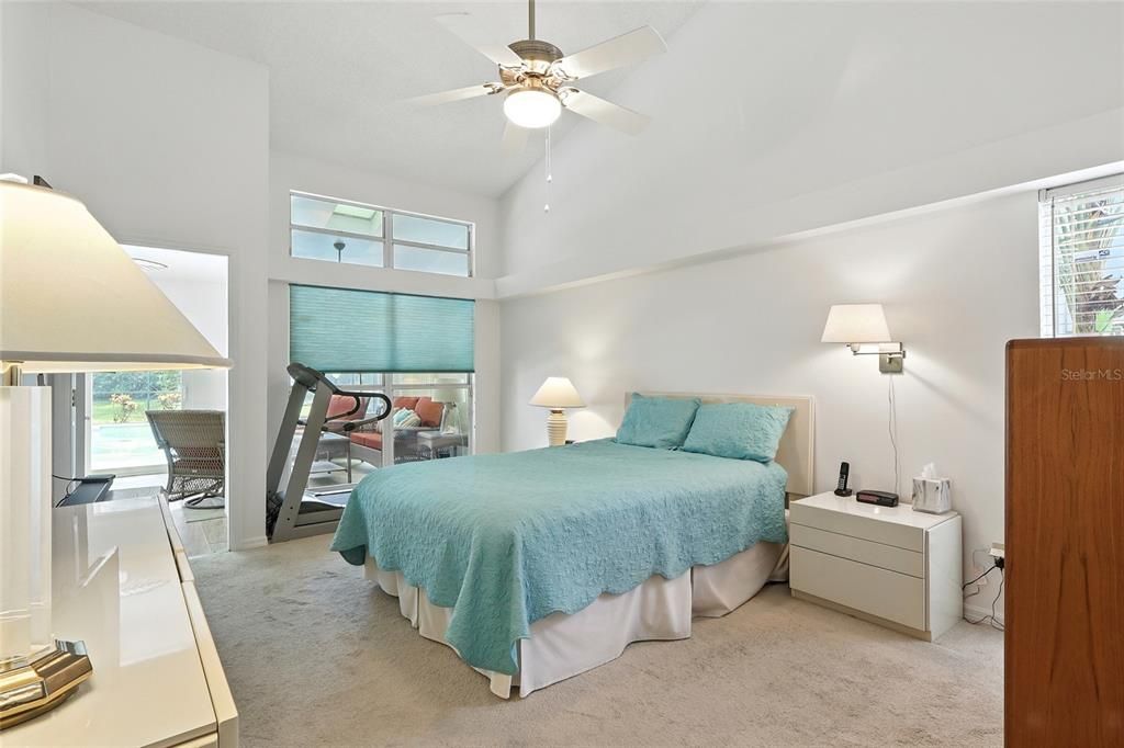 合同活跃: $735,000 (4 贝兹, 2 浴室, 2850 平方英尺)