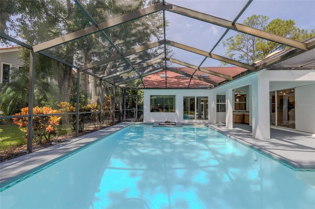 合同活跃: $735,000 (4 贝兹, 2 浴室, 2850 平方英尺)