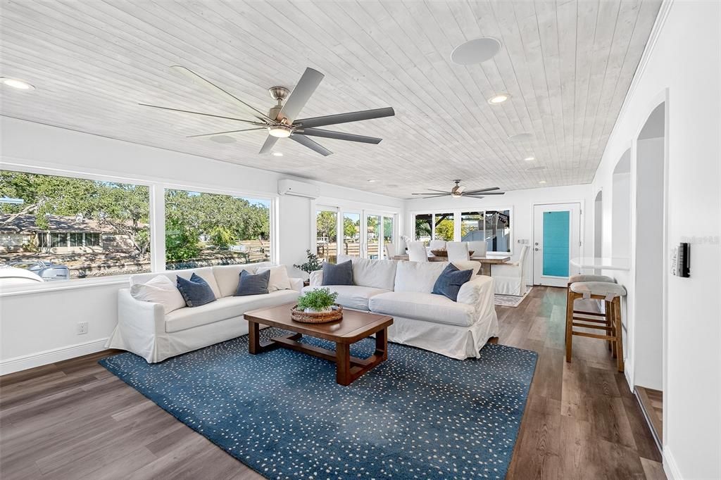 待售: $945,000 (3 贝兹, 2 浴室, 2241 平方英尺)