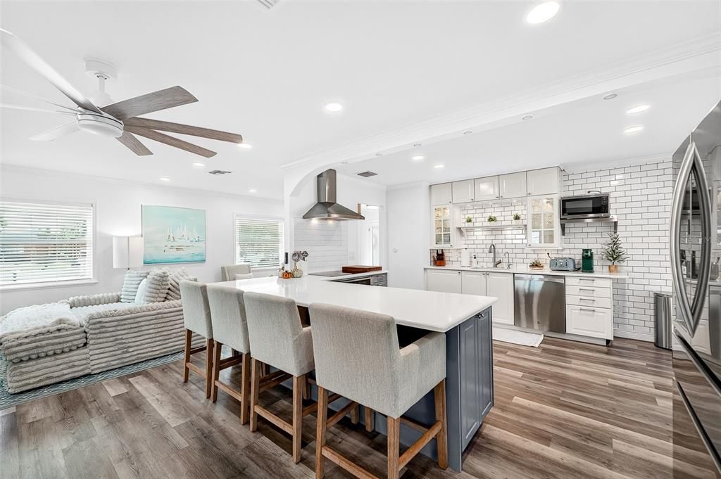 待售: $945,000 (3 贝兹, 2 浴室, 2241 平方英尺)