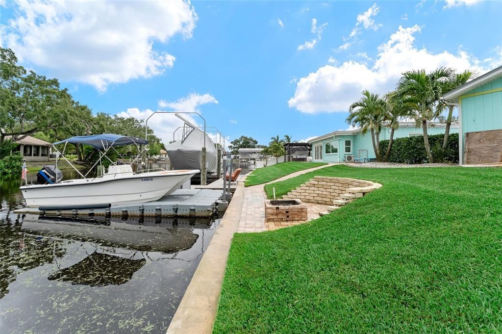 待售: $945,000 (3 贝兹, 2 浴室, 2241 平方英尺)