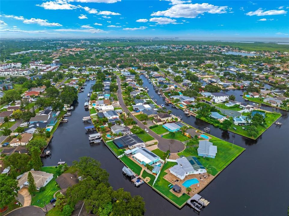 待售: $945,000 (3 贝兹, 2 浴室, 2241 平方英尺)