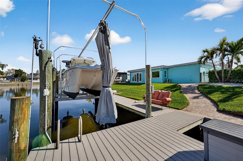 待售: $945,000 (3 贝兹, 2 浴室, 2241 平方英尺)