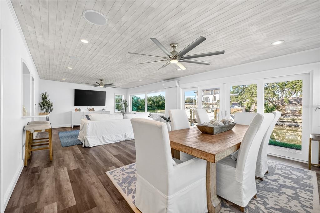 待售: $945,000 (3 贝兹, 2 浴室, 2241 平方英尺)