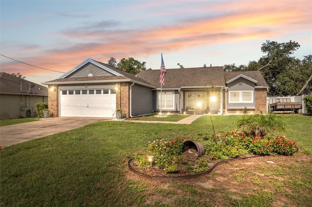 最近售出: $345,000 (3 贝兹, 2 浴室, 1497 平方英尺)