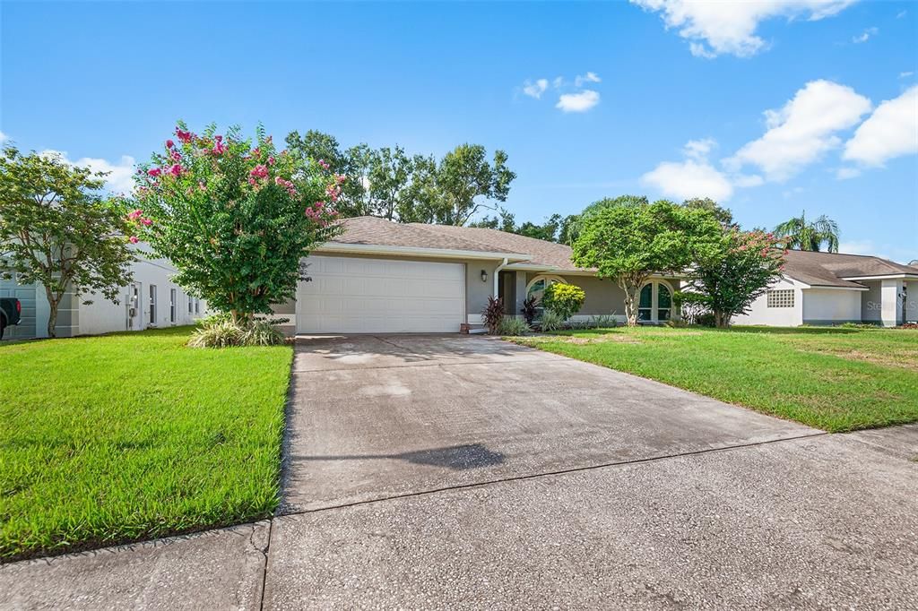 En Venta: $439,000 (4 camas, 2 baños, 2188 Pies cuadrados)