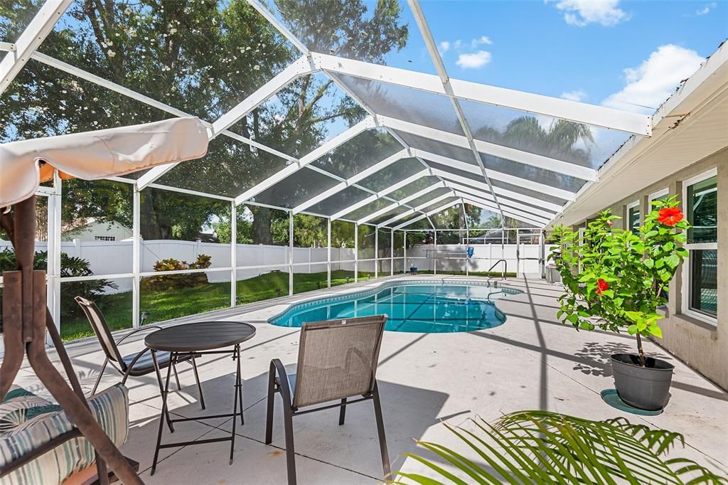 En Venta: $439,000 (4 camas, 2 baños, 2188 Pies cuadrados)