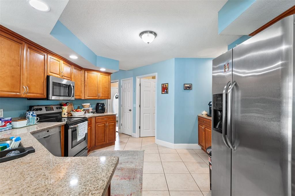 En Venta: $439,000 (4 camas, 2 baños, 2188 Pies cuadrados)