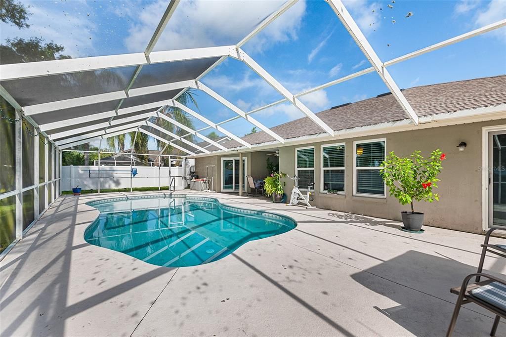 En Venta: $439,000 (4 camas, 2 baños, 2188 Pies cuadrados)