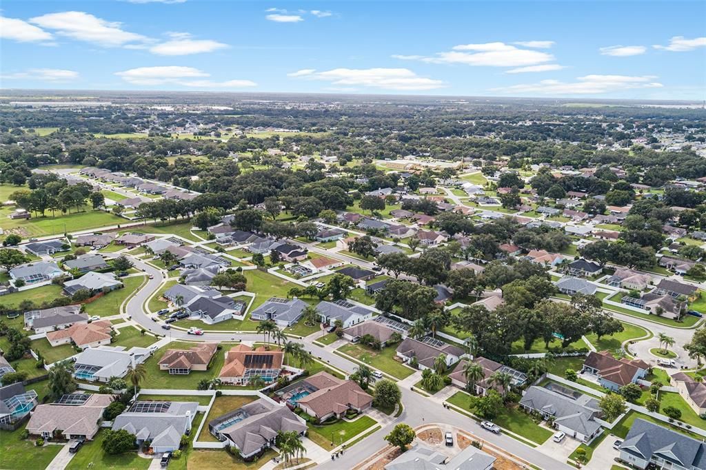 En Venta: $439,000 (4 camas, 2 baños, 2188 Pies cuadrados)