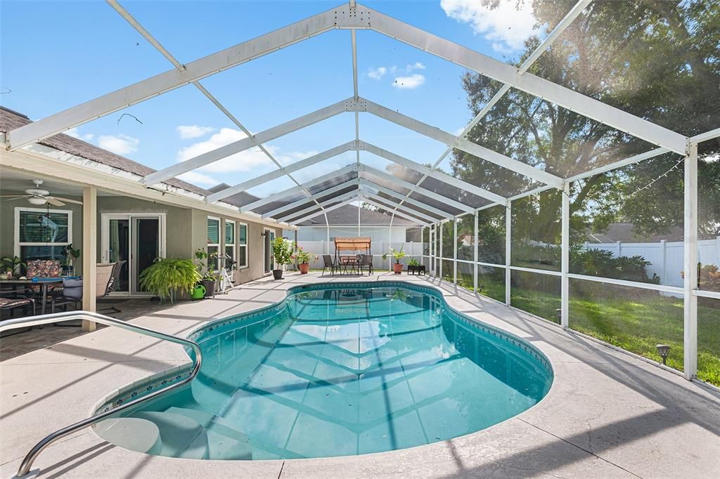 En Venta: $439,000 (4 camas, 2 baños, 2188 Pies cuadrados)